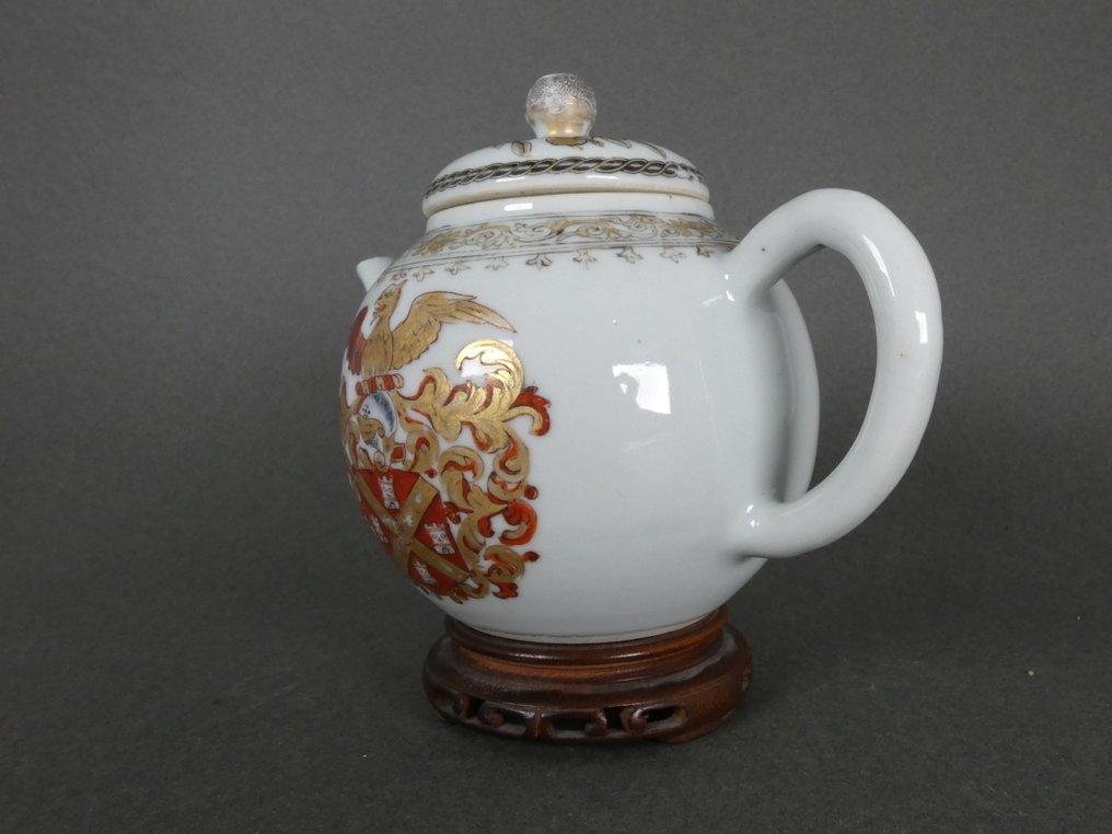 Yongzheng (1722-1735) - Teapot (2) - De Neufville Teapot - George Washington Connection - Important - Porcelain - Encre De Chine - Armorial #4.3