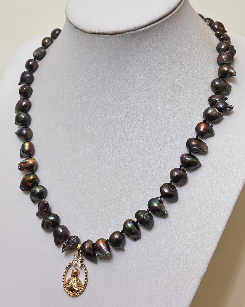 Φυσικές μαργαρίτες Μαύρες Μπαρόκ με Παρθένο Μαρία. Προστασία όλων των αγίων. - Κολιέ με μενταγιόν - Υψηλή ποιότητα. Ασήμι 925. #1.0