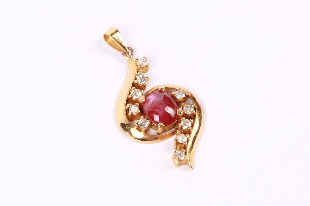 No reserve price - Pendant - 18 kt. Yellow gold Ruby - Diamond #4.3