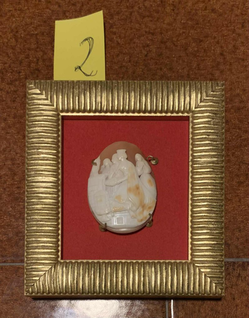 κοχύλι - Καμέα - Γλυπτά πάνω σε κοχύλι. #3.2