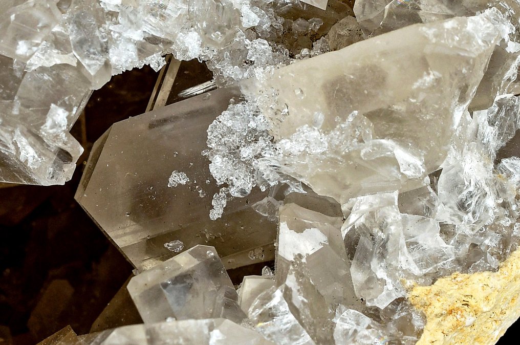 Old beautiful Celestine specimen from Tunisia - Height: 11.1 cm - Width: 7.3 cm- 592 g #1.0