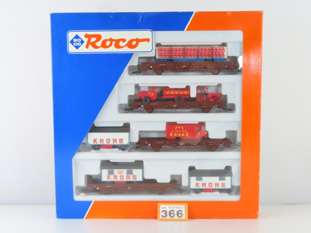 Roco H0 - 44017 - Pienoisjunaradan tavaravaunusetti (1) - 10-osainen tavaravaunusetti, jossa on rengasvaunuja ja sirkusvaunuja, painatuksella 'Krone'. - DB #3.2