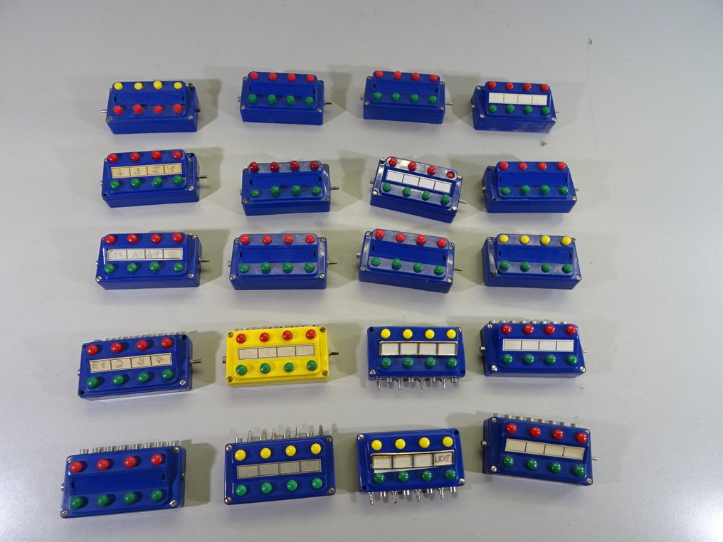 Märklin H0 - Vonat készlet (20) - 20 x. Stellpult #1.0