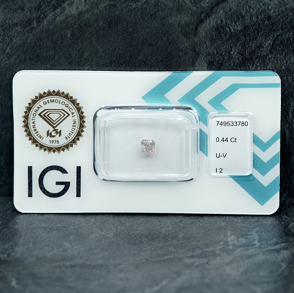 没有保留价 - 1 pcs 钻石  (天然色彩的)  - 0.44 ct - 方形 - Light 稍帶灰色的 黄色 - I2 内含二级 - 国际宝石研究院（IGI） #1.0
