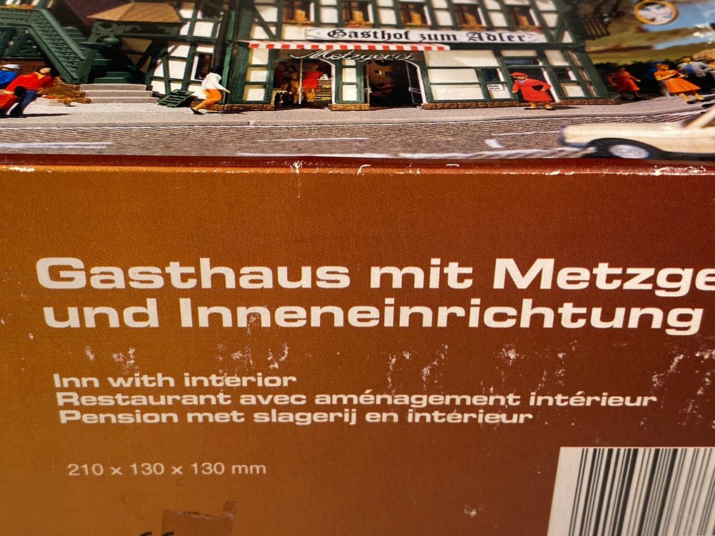 Vollmer H0轨 - 3736, 3730 - 模型火车拼搭套件 (2) - 酒店配有露台和内部空间，靠近几乎全新的大型木结构农场。 #4.3