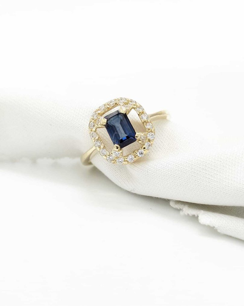 Ingen reservasjonspris - Ring - 14 karat Gull Safir - Diamant #1.0