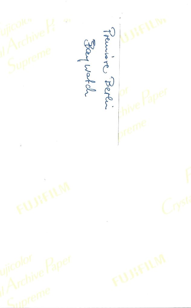 Signed; Pamela Anderson - PAMELA ANDERSON, photo (signed) & 5 Trading Cards - 1996 #2.1