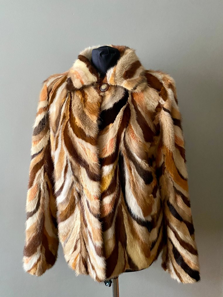 Artisan Furrier - Cappotto di pelliccia #2.1