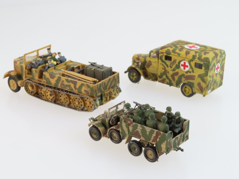o.a. Roco Minitanks, Wiking 1:87 - 模型军用车辆  (28) - 军事车队由12辆轻型车辆和16名士兵组成。 #4.3