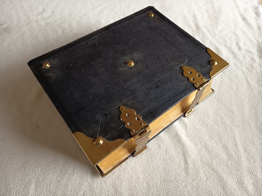 [PRENT-BIJBEL BRONSVELD] Bijbel. Bevattende al de boeken van het Oude en Nieuwe Testament. - 1880 #1.0