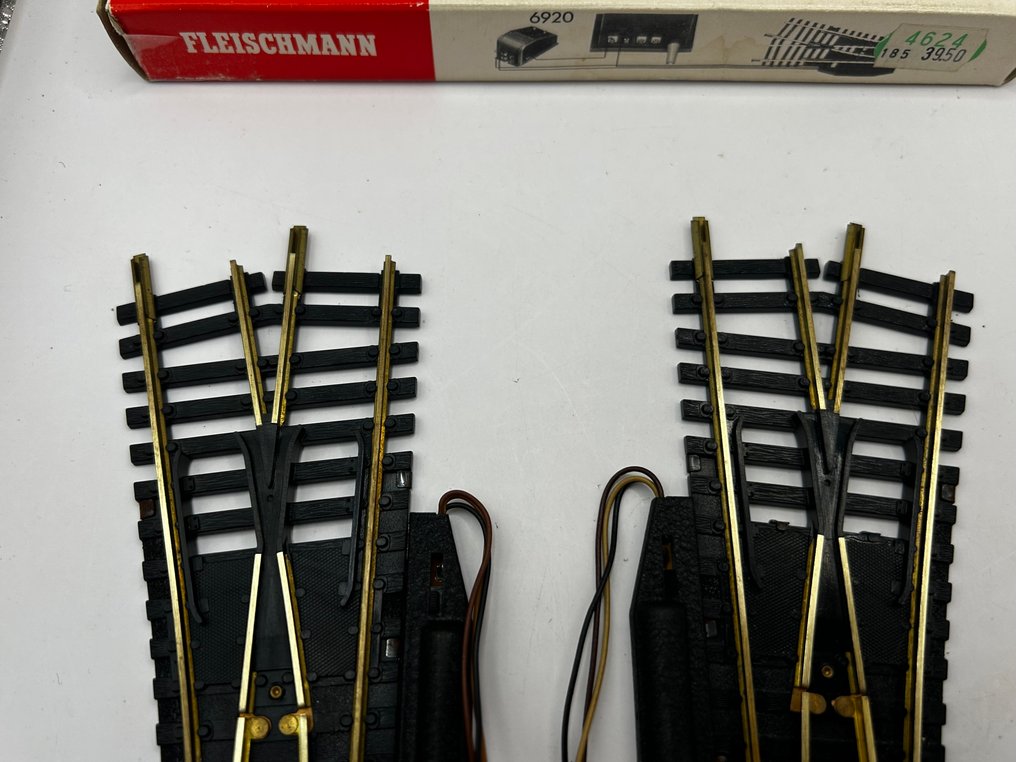Fleischmann H0 - 6044, 6045, 60664 - Model train tracks (6) - Fleischmann switches from the 6000 series. #4.3