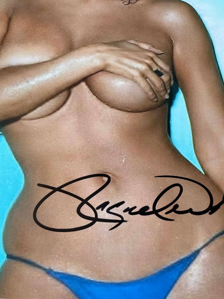 Raquel Welch – Iconic Glamour Photo with Original bikini Hand-Signed Autograph - Playboy - 1990 #2.1