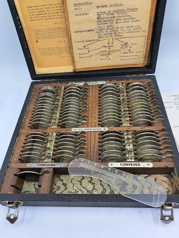 Optometrist's lens set - Hout, Glas, Metaal - Oogmeting #1.0