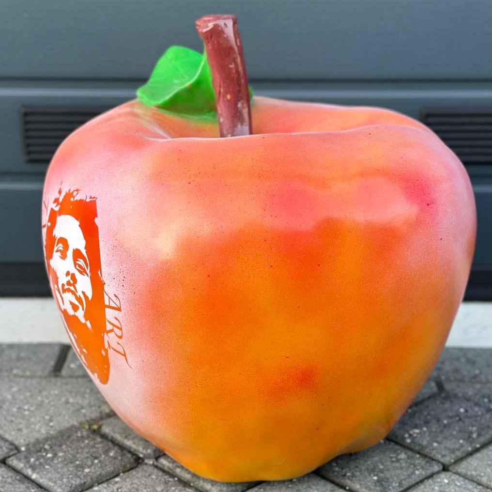 Daluxe Art - 1999 • Bob Marley Apple #2.1
