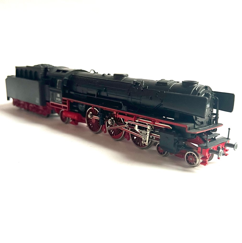 Fleischmann H0 - Gőzmozdony tartozékkal (1) - BR01 220 - DB #1.0