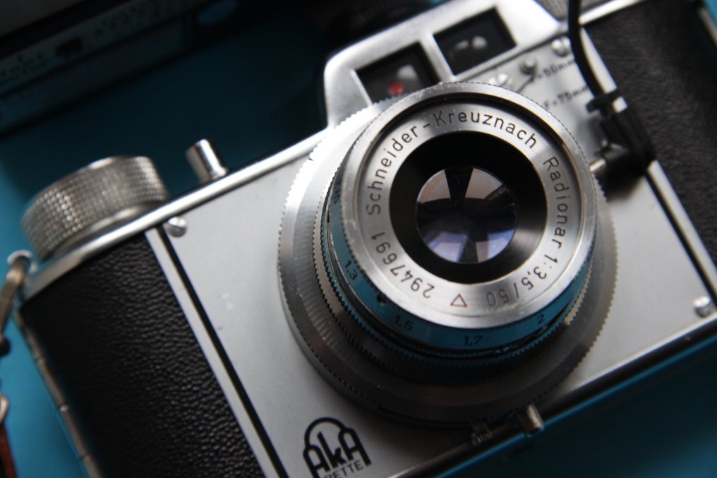 Apparate & Kamerabau Akarette II + Vesta flash + leather bag + tripod head | Aparat analogowy #2.1