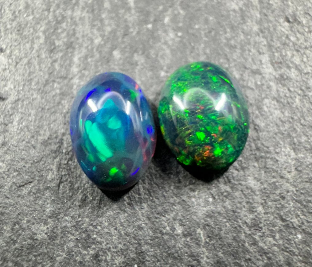 1,69ct Opal Cabochons- 0.34 g - (2) #1.0