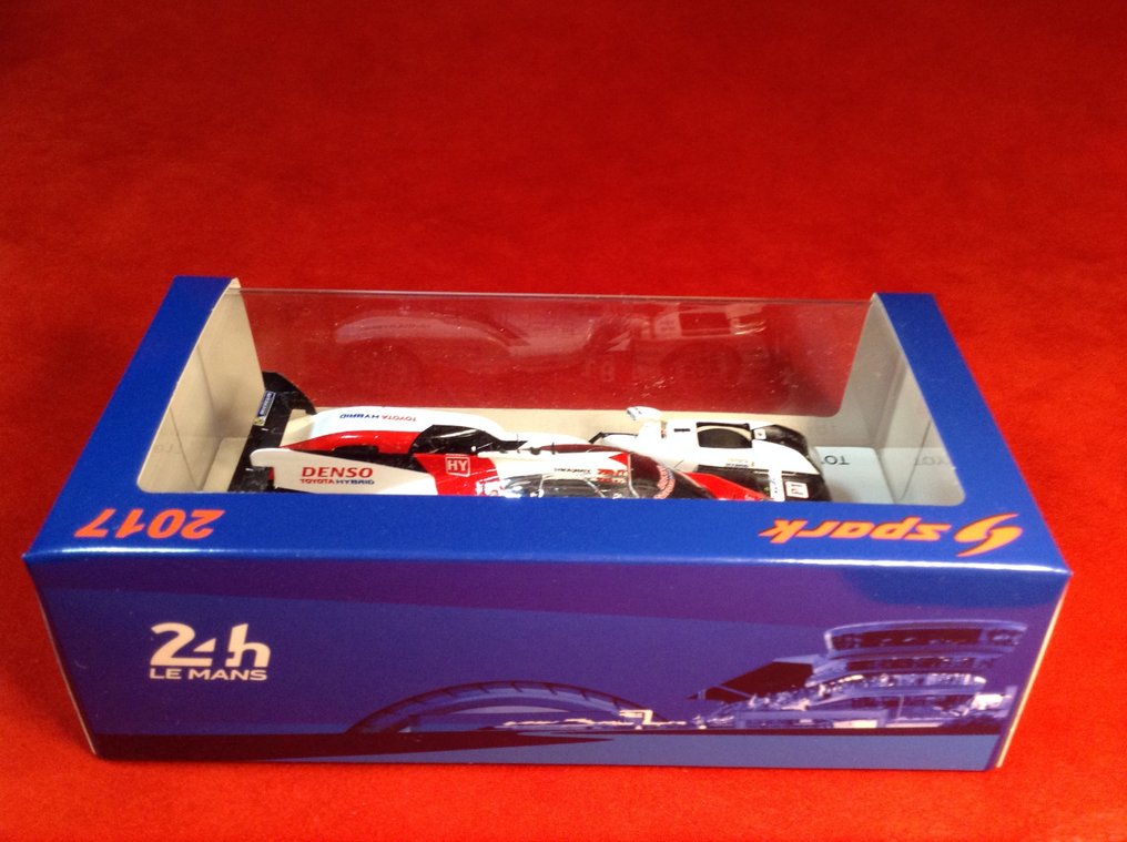 Spark 1:43 - Rennwagenmodell - ref. #S5804 Toyota TS050 Hybrid Gazoo Racing 8° Le Mans 2017 #8 Buemi/Davidson/Nakajima - Ausgezeichnete Qualität - Limitierte Edition - Heute schwer zu finden #4.3