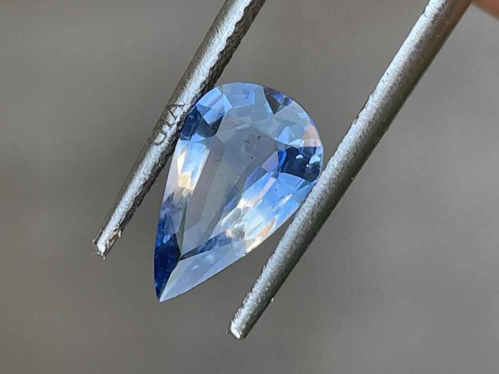 1 pcs Albastru Safir - 1.67 ct - GIA (Institutul gemologic din SUA) #1.0