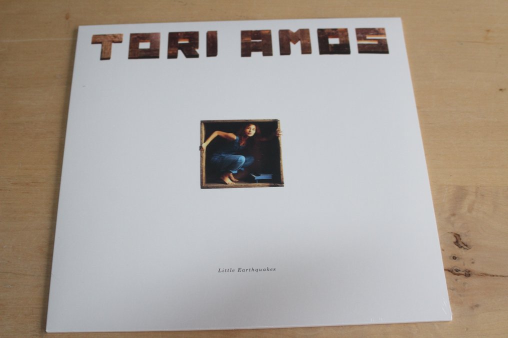 Tori Amos - Little Earthquakes + Backstage Passes - Άλμπουμ LP (μεμονωμένο αντικείμενο) - 2015 #1.0