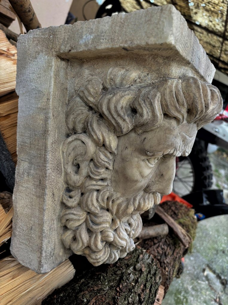 Architectural ornament - 20th century - Shelf with a bearded head  #1.0