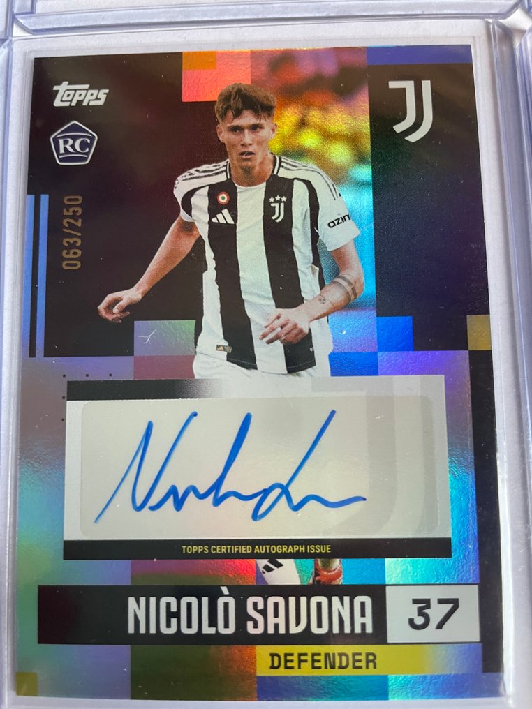 2024/25 Topps Topps Team Set Juventus 2024 Zlatan Ibrahimović, Gianluca Zambrotta, Leonardo Bonucci, Nicolò Savona, Pierre Kalulu, Nico González Autographed card, Patch card, Serialised card - 6 Card - Near Mint (NM) #1.0