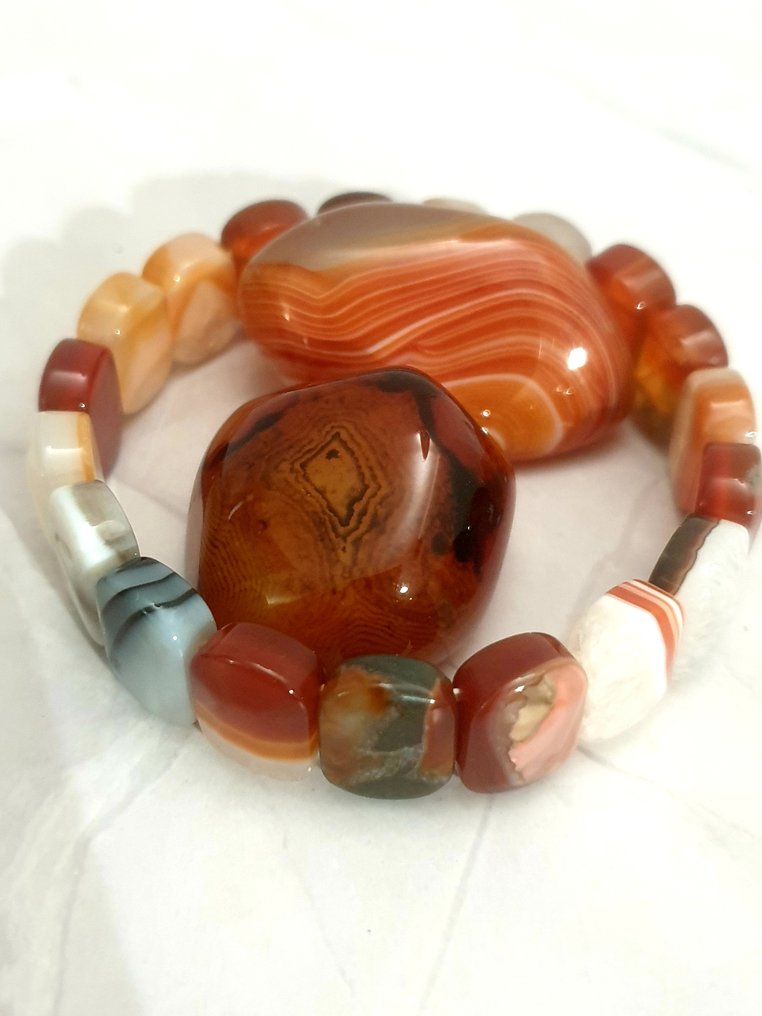 Feather Agate - Helmirannekoru - Rannekoru + 2 pyörteistä kiviä #2.1