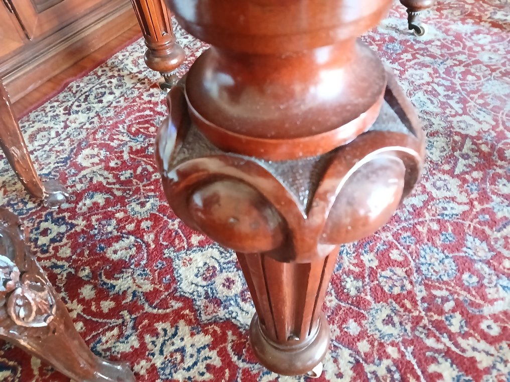 Dining table - Mahogany #3.2