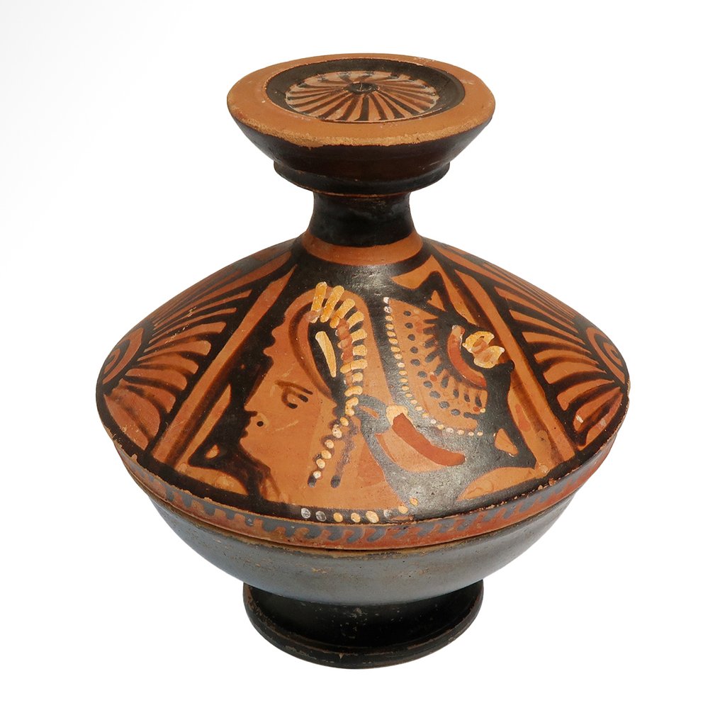 Αρχαία Ελληνικά, Απουλιανά Terracotta Ερυθρόμορφη Πυξίδα με Καπάκι και Κυρία της Μόδας (Όμιλος Kantharos) #1.0