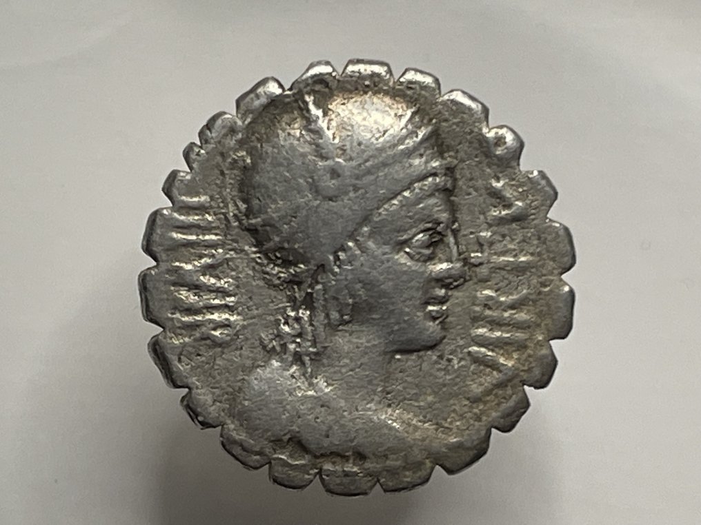 Repubblica romana. Mn. Aquillius Mn.f Mn.n, 65 a.C. Denarius Rome #1.0