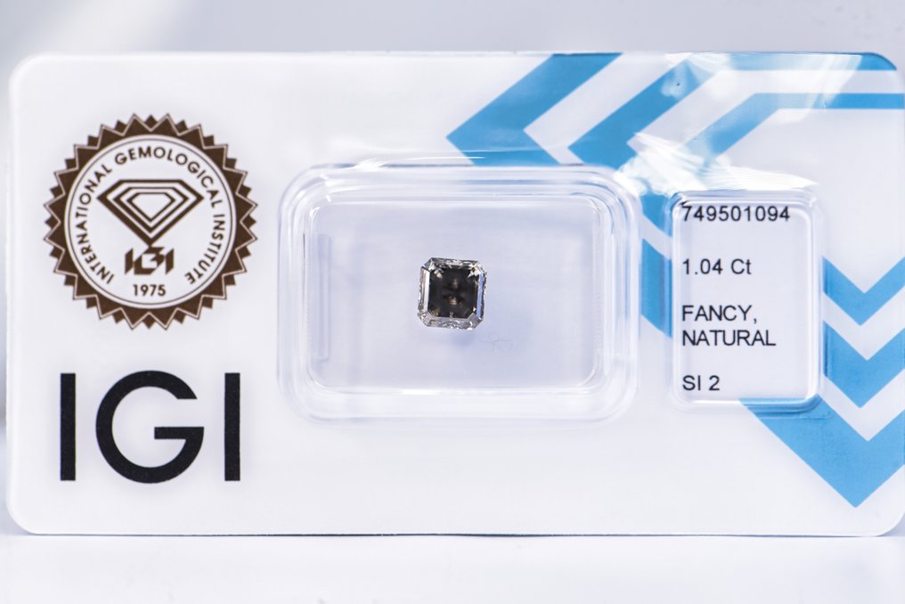 Nincs minimálár - 1 pcs Gyémánt  (Természetes színű)  - 1.04 ct - Smaragd - Fancy dark Zöldes, Barnás Sárga - SI2 - Nemzetközi Gemmológiai Intézet (IGI) - VG VG #1.0