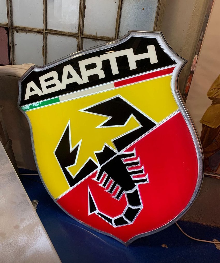 Abarth - Escudo original da Abarth com escorpião. - Sinal luminoso - Plástico, Metal, Vidro #1.0