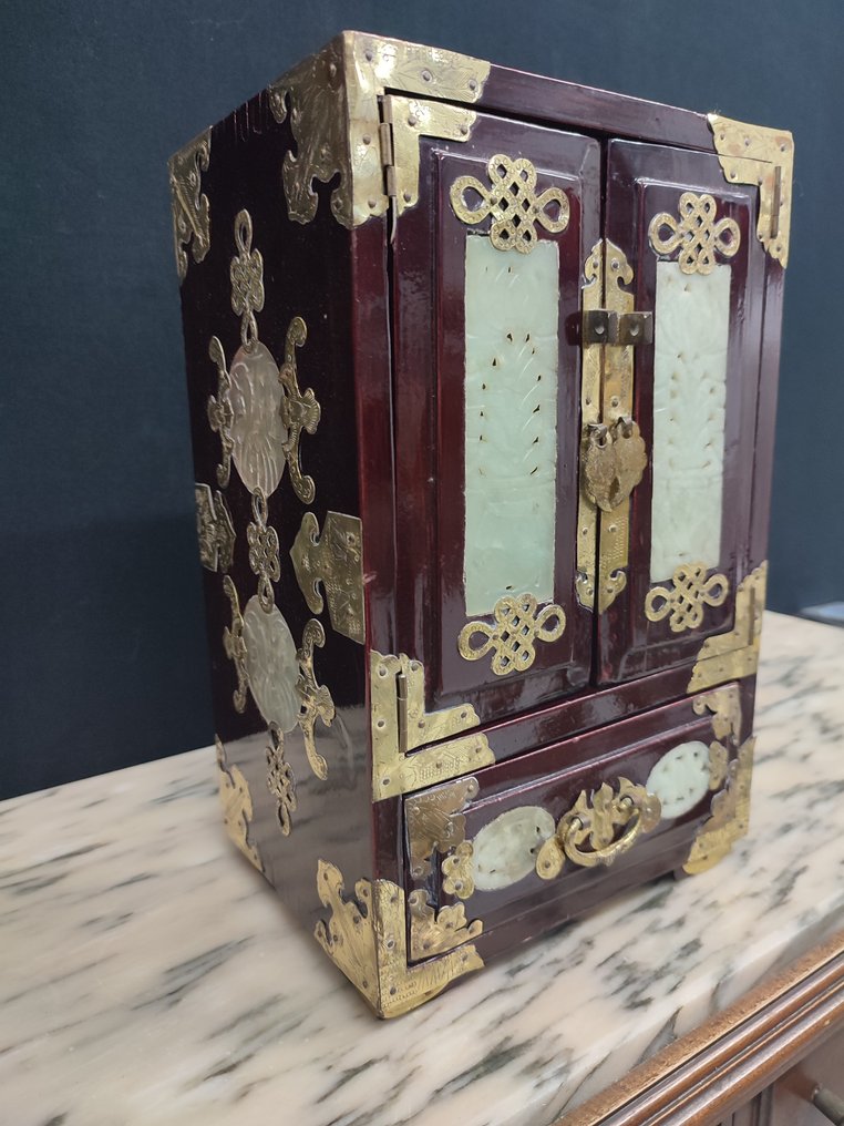 珠宝盒 - 黄铜, 玉, 木 #1.0