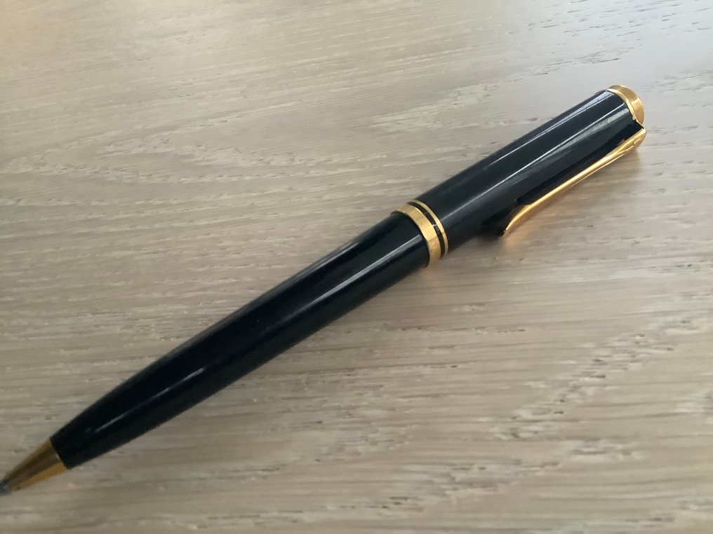 Pelikan - Zonder minimumprijs - Balpen #3.2