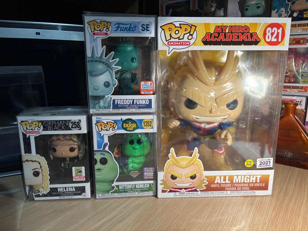 Funko - Παιχνίδι All Might #821; Helena #258; Butterfly Heimlich #1352; Freddy Funko SE - 2020+ - Î—Î Î‘ #1.0