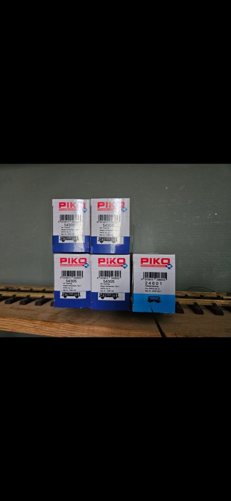 Piko H0 - Model wagonu kolejowego (5) #1.0