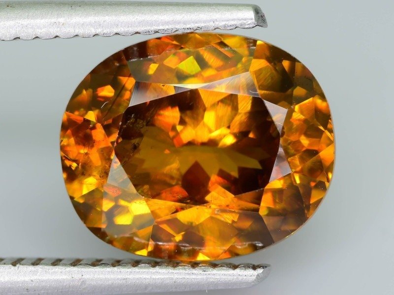 沒有保留價 黃色, 橙色 榍石  - 4.42 ct - 國際有色寶石協會 (ICA GemLab) - 也称为 Rare Titanite #3.2