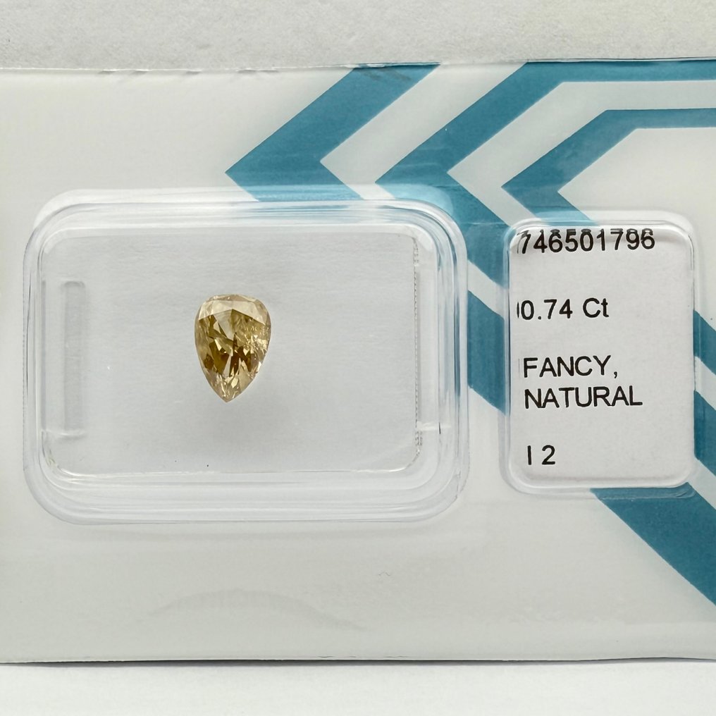 No reserve price - 1 pcs Diamond  (Natural coloured)  - 0.74 ct - Pear - Fancy Brownish Yellow - I2 - International Gemological Institute (IGI) #1.0
