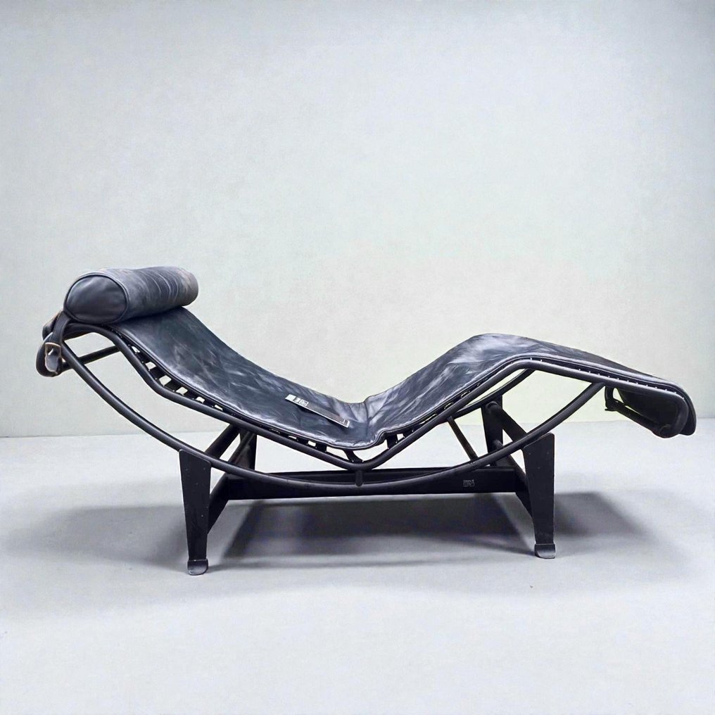 Cassina - otte Perriand, Le Corbusier - 躺椅 - LC4 - 皮革 - 限量版黑色Fra #1.0