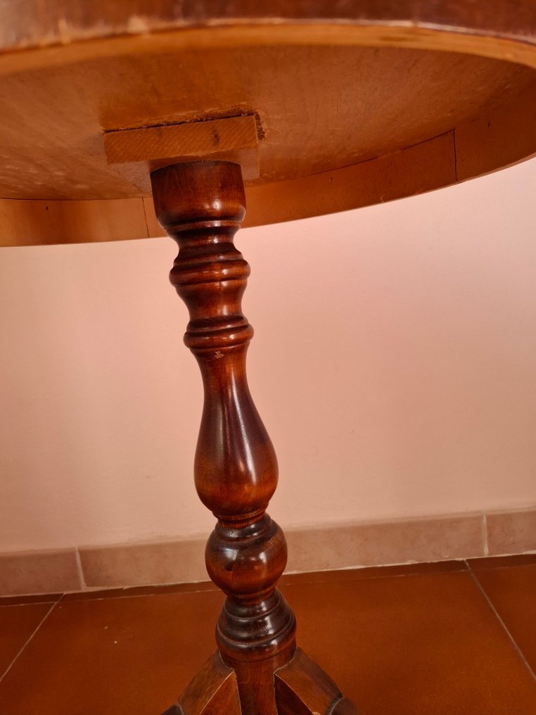 Centre table - Wood - Small table with Tornita leg #3.2