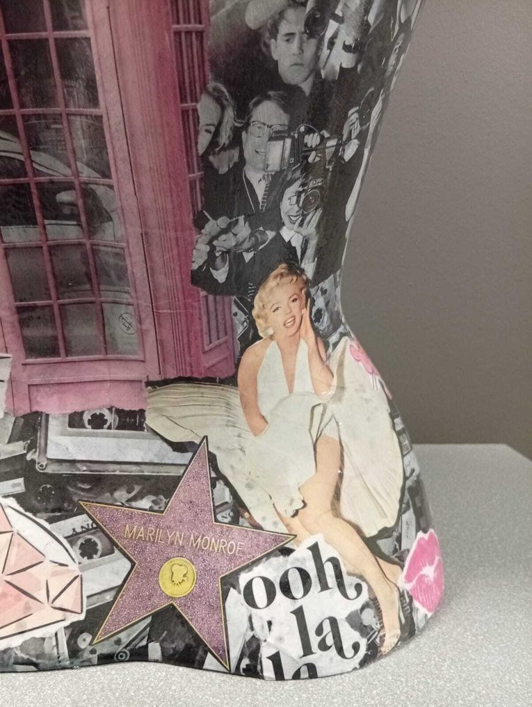 ESQ - The pink panter meets Marilyn mannequin #3.2