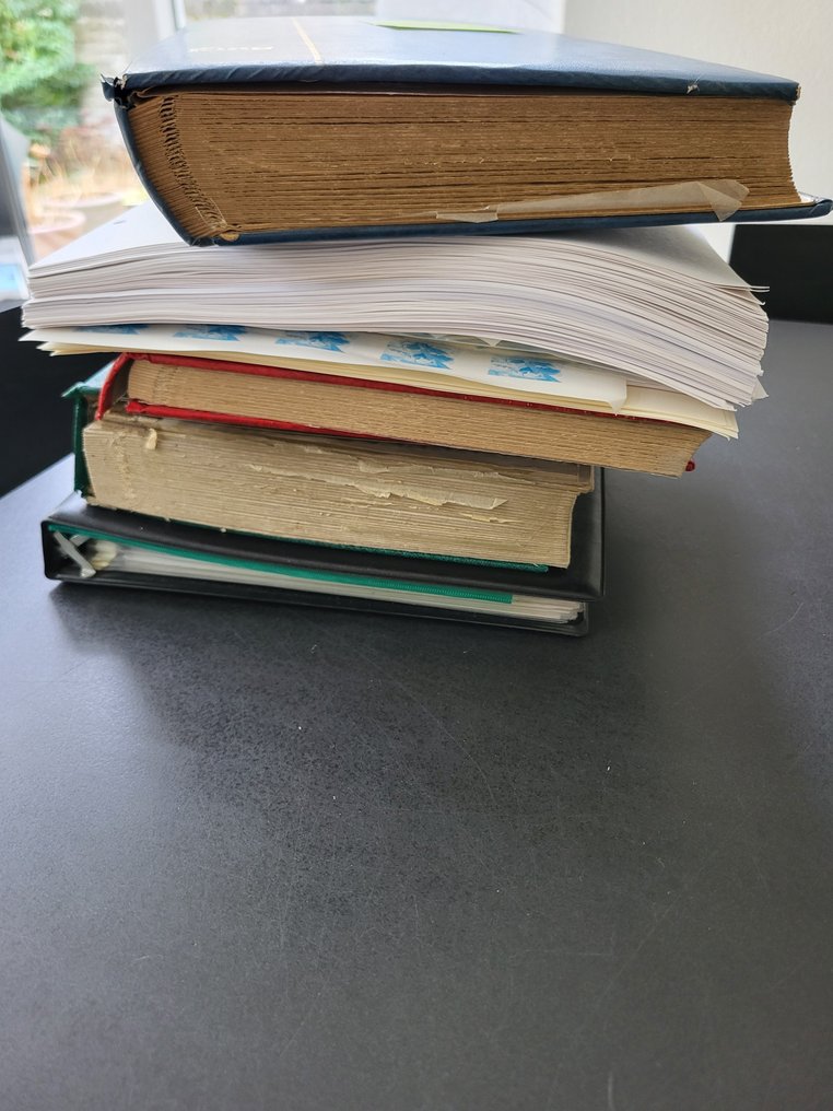 Βέλγιο 1880/2000 - Μεγάλη συλλογή σε ένα κουτί αναζήτησης, συμπεριλαμβανομένων διπλών άλμπουμ και βιβλίων με ράβδους. #1.0