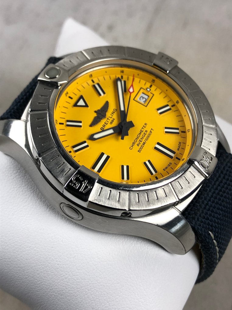 Breitling - Avenger Chronometer Automatic - A17319 - Férfi - 2020+ #1.0