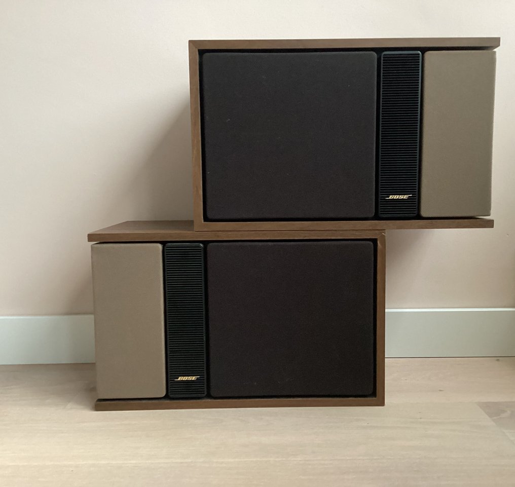 Bose - 301 Series II Speaker set #1.0