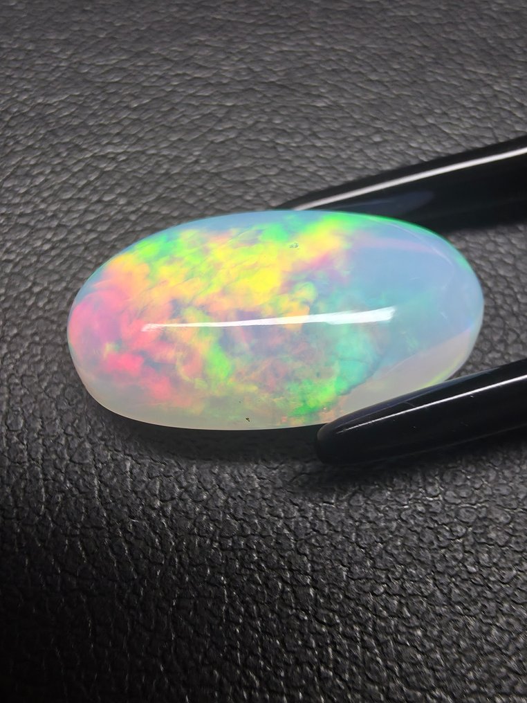 7.38克拉天然白色欧泊 弧面形 - 高度: 20 mm - 宽度: 11.4 mm- 1.48 g #1.0