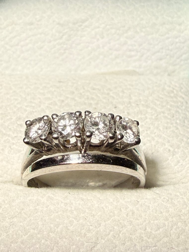 Δαχτυλίδι - 18 καράτια Λευκός χρυσός -  0.87ct. tw. Διαμάντι (Φυσικό)  #1.0