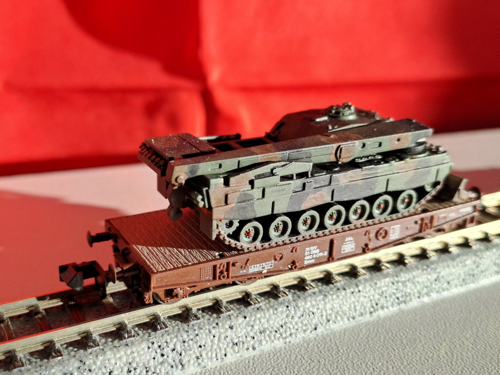 Roco N - 25182 - Model train wagon (1) - Leopard recovery tank on heavy-duty freight wagon - ÖBB #2.1
