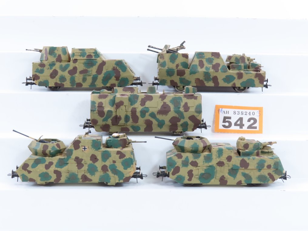 Zelfbouw, Roco H0 - Modeltog godsvogn (6) - 5-delt Panzer-tog med vogne og mobil kanon i camouflagefarver under Anden Verdenskrig. - DRG #1.0