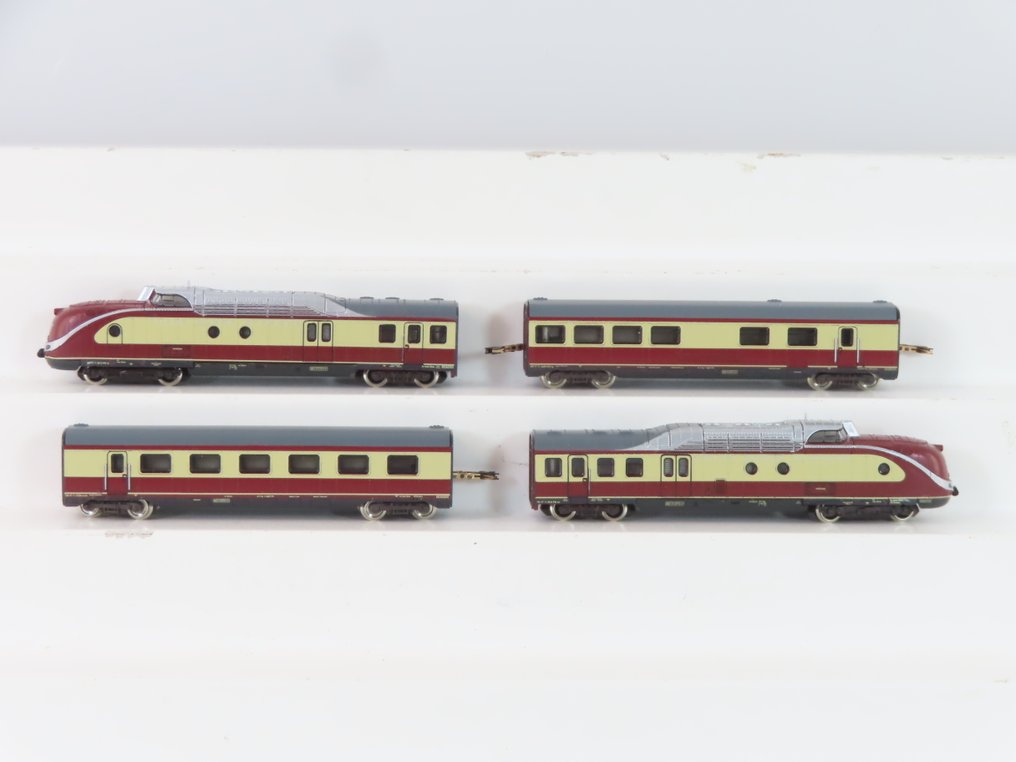 Märklin Z - 8873 - Tog enhet (1) - 4-delt "TEE" dieseltreinstel VT 11.5 - DB #1.0