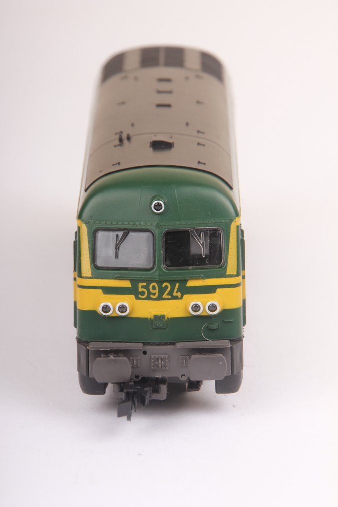 Roco H0轨 - 4152 - 柴油内燃机车 (1) - SNCB, NMBS #3.2